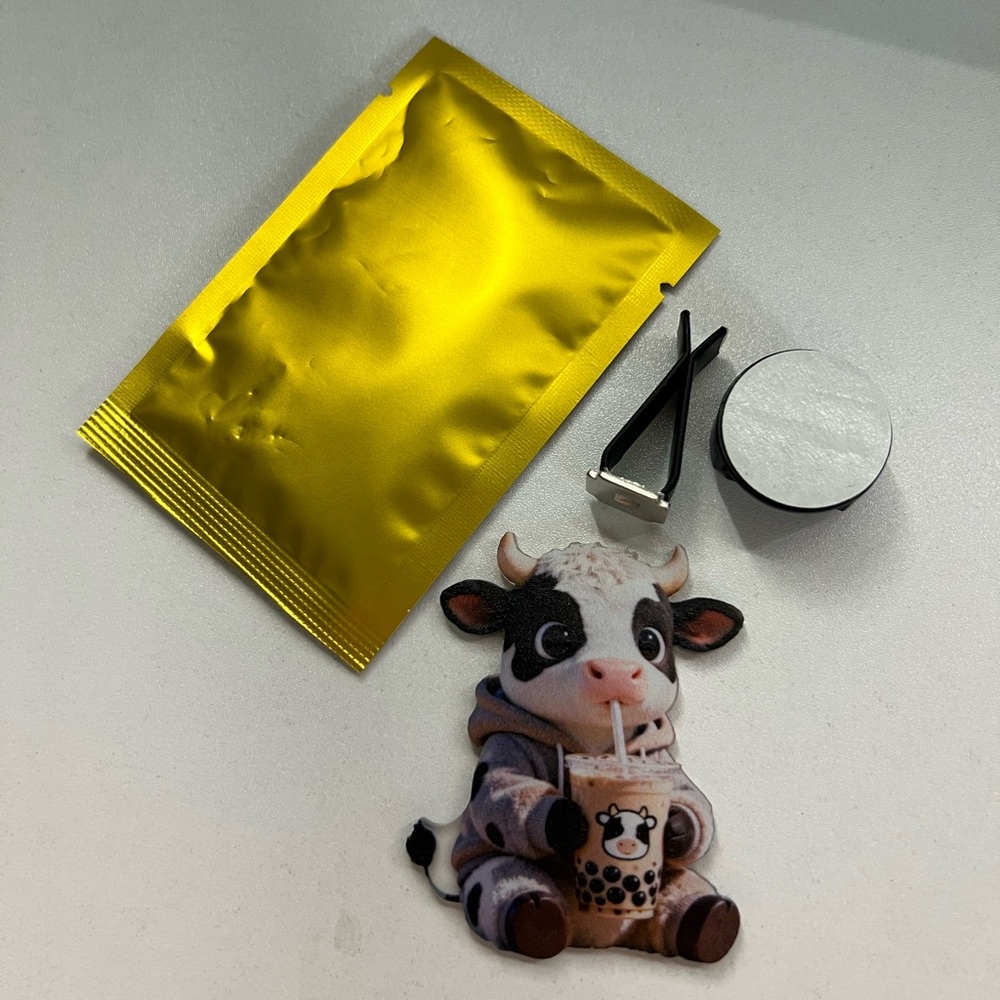 Cute Cow Bubble Tea Car Vent Clip Diffuser - Picture 5 of 5